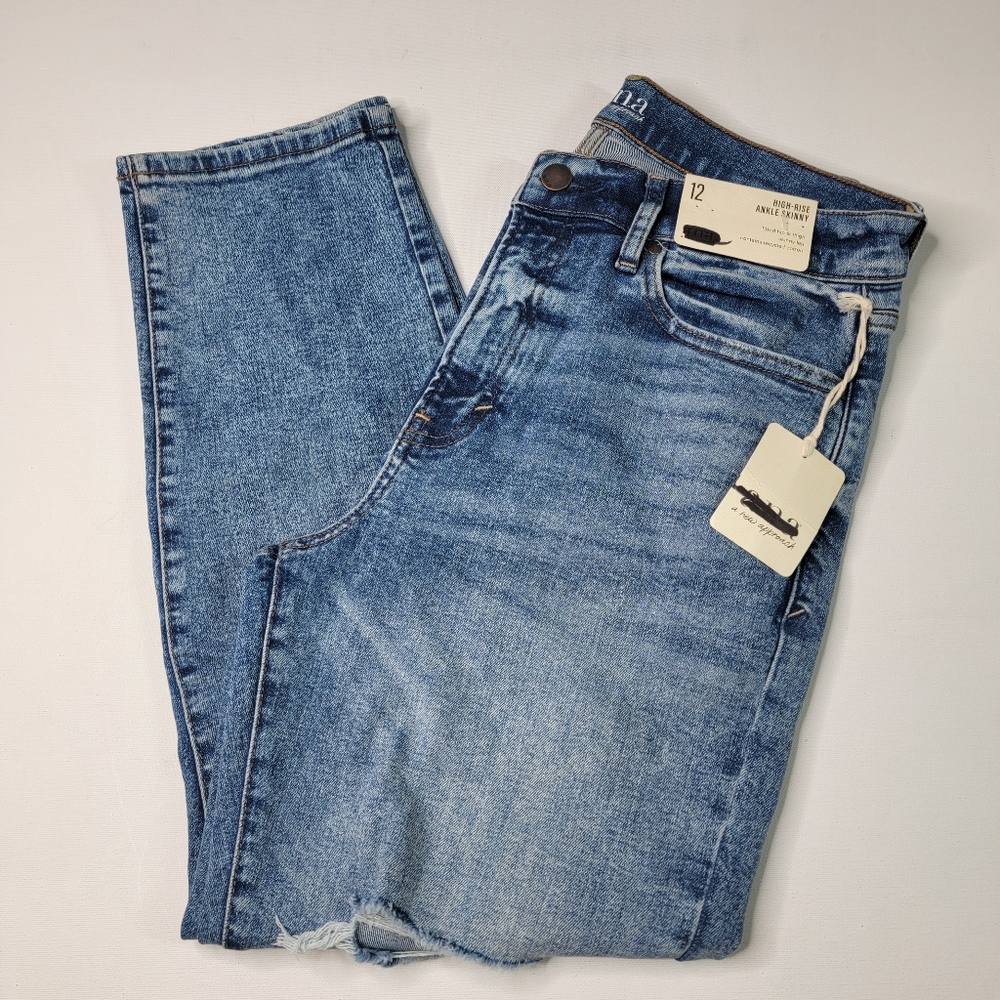 a.n.a A New Approach High Rise Ankle Skinny Jeans Shredded K…